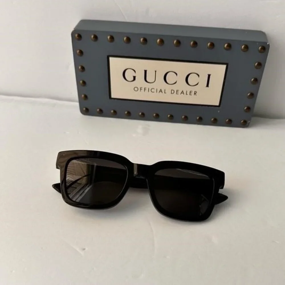 Authentic Gucci Smoke Square Men's Sunglasses GG0001SN 001